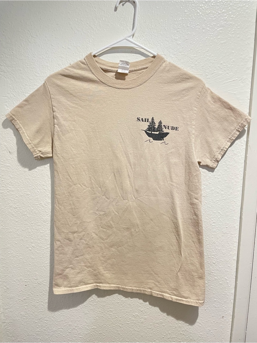 ⚓️ "Sail Nude / Anchor Nude" Graphic Tee Tan Men’s Small